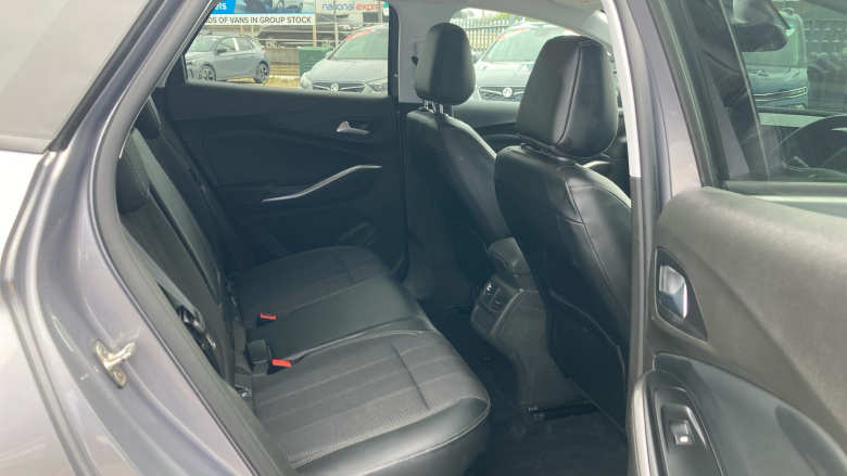 Vauxhall Grandland 1.2 Turbo Elite 5dr Auto Petrol Hatchback